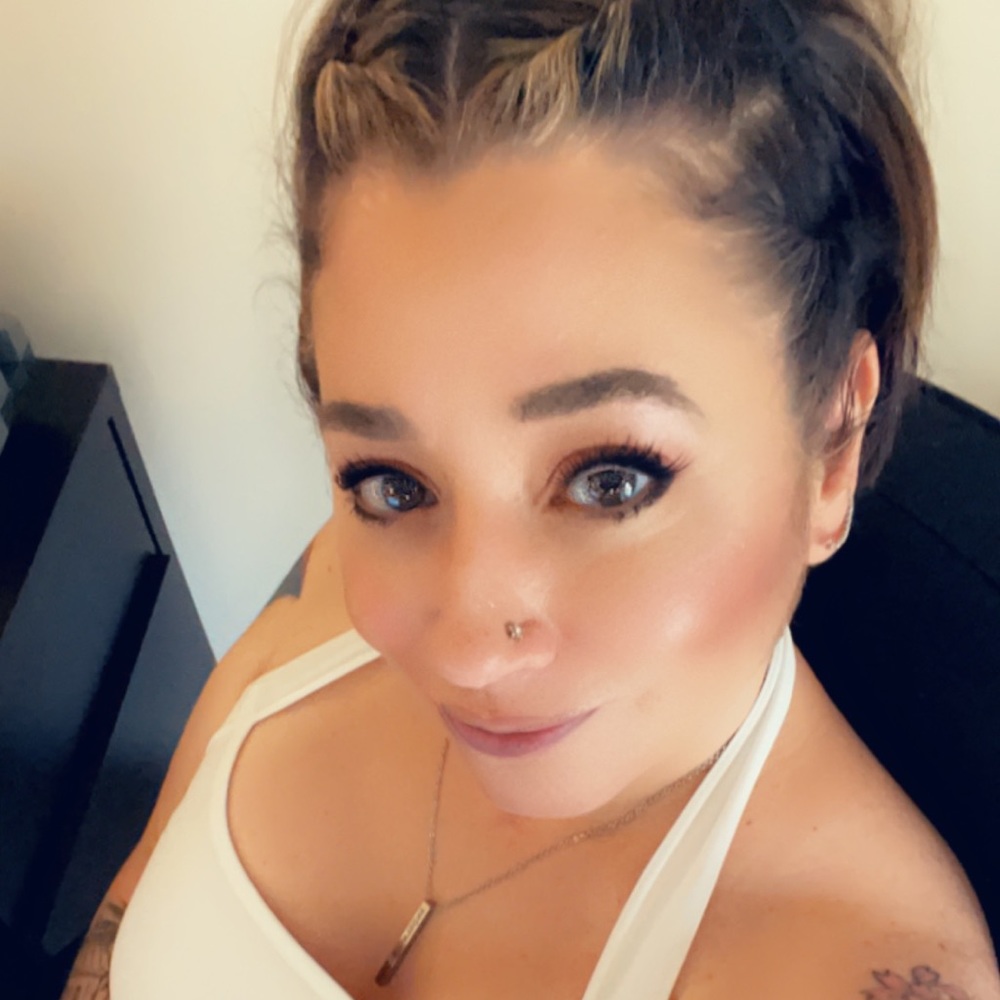 Meet your Posher, Raquel